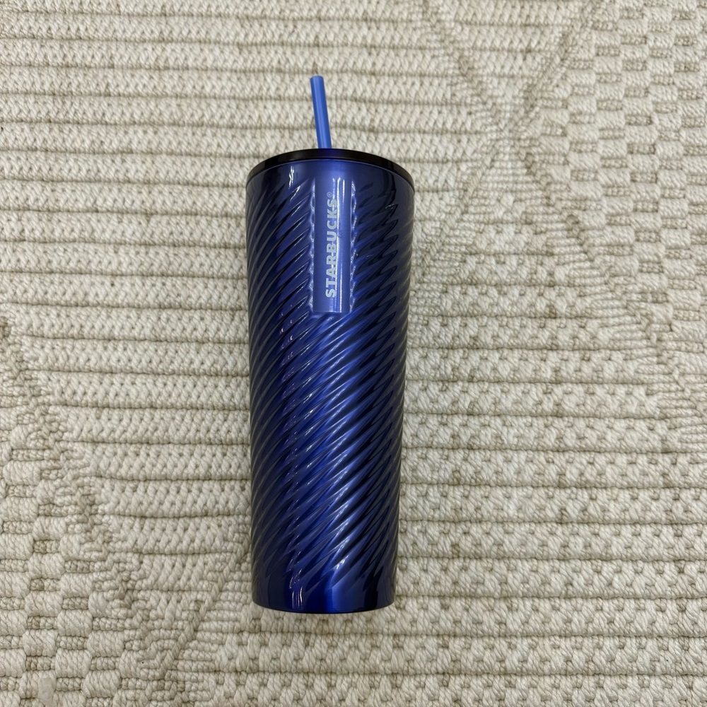 Starbucks‎ 2023 Blue Diagonal Sheen Ombre Textures Glass Tumbler - 24 oz